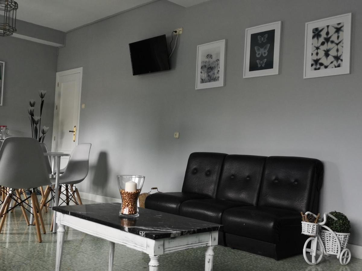 Hostal Pension Rosada Santafé Екстериор снимка