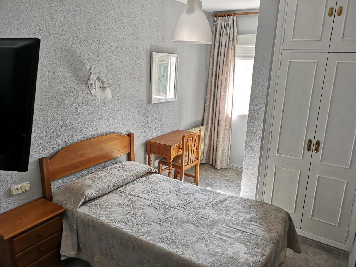 Hostal Pension Rosada Santafé Екстериор снимка